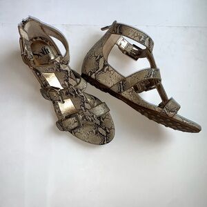 Sofft NWOT Snake Skin Print Sandals